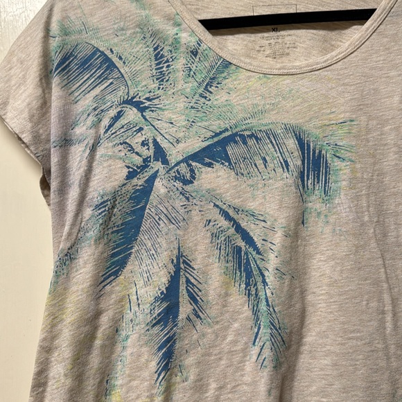 Sonoma Tee with Palm Trees - Picture 2 of 4